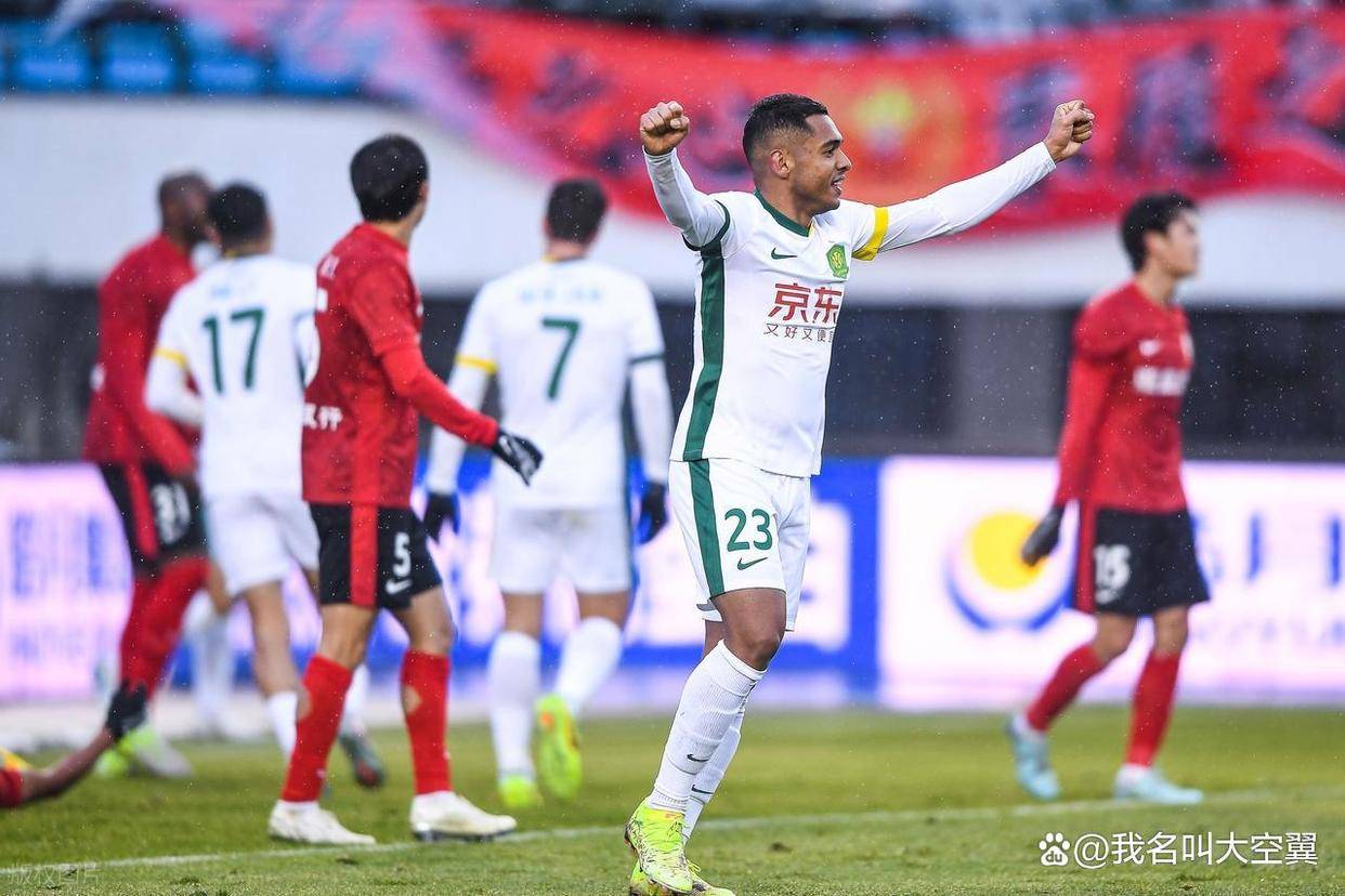 包含北京国安队员表现出色，取得胜利的词条