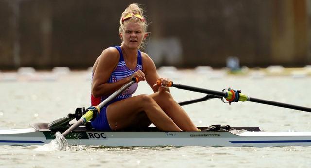 美国击败俄罗斯在田径比赛赢得金牌