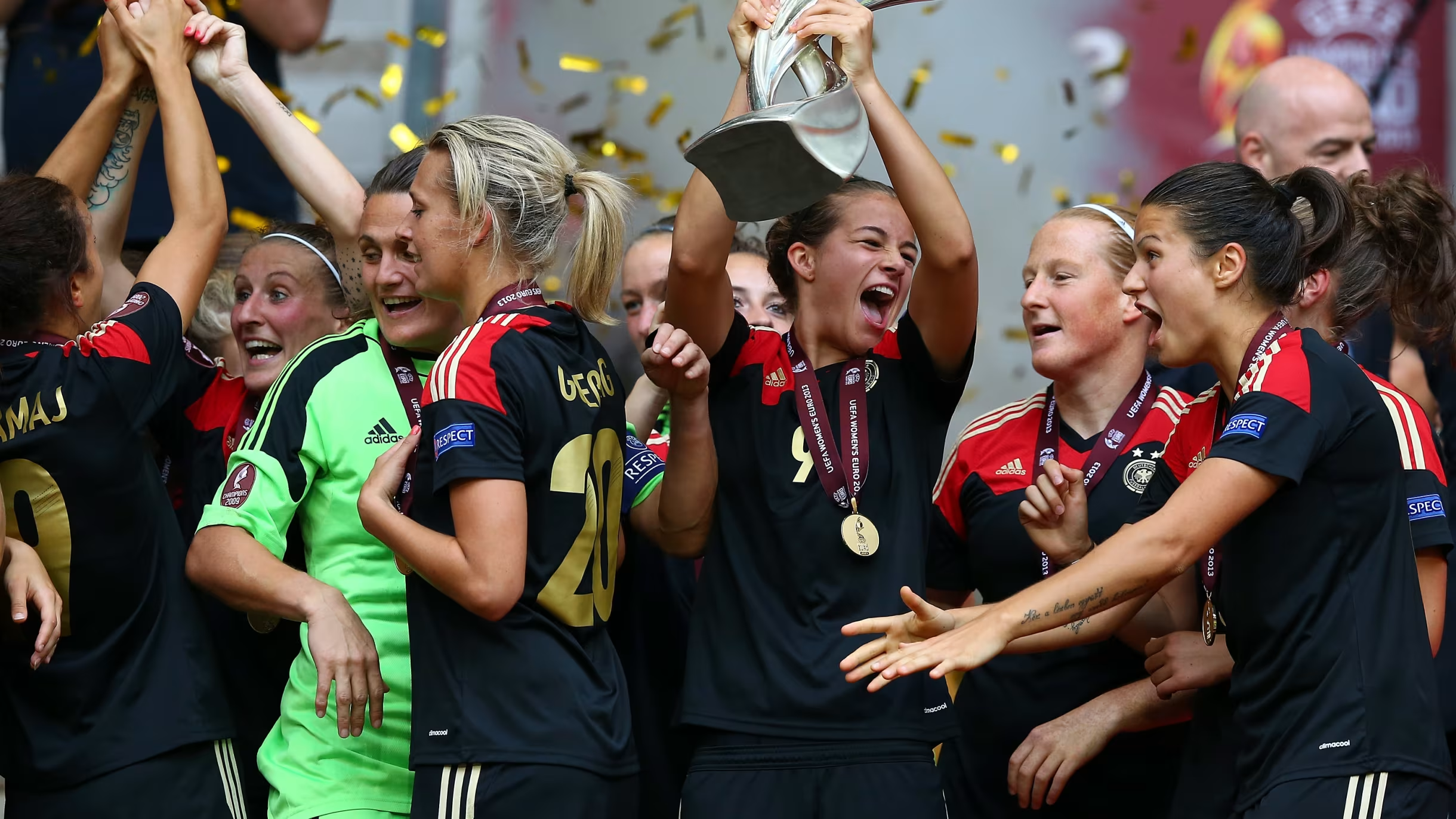 德国国脚决定在足球冠军赛季结束后转行