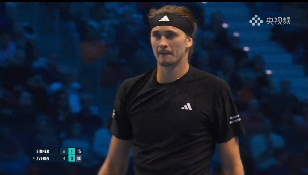 澳网逆转年终总决赛,兹维列夫点燃赛场的简单介绍 澳网逆转年终总决赛,兹维列夫点燃赛场的简单介绍